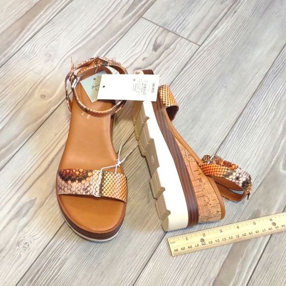 A New Day Abigail Brown Wedge Sandals Size 7.5 - Picture 3 of 8